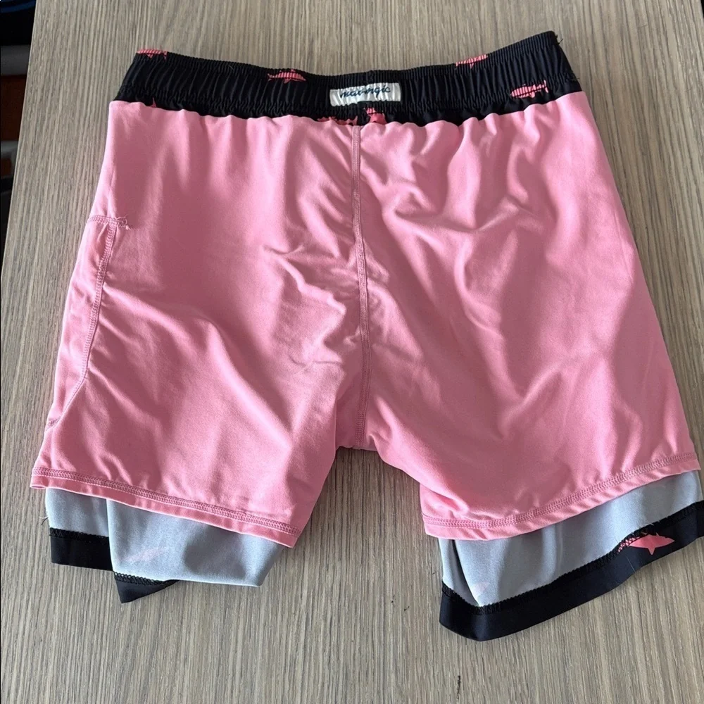 Maamgic Shark Swim Trunks Men’s L Navy Pink Liner